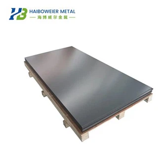 Titanplatte mit eingelegter Oberfläche